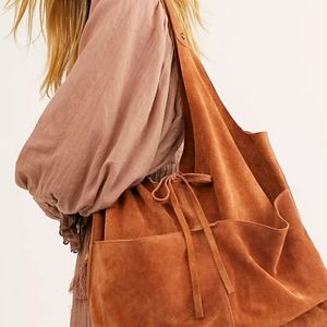 FREE PEOPLE HANDBAG XL HOBO PARIS SUEDE Caramel EXTERIOR POCKETS $98